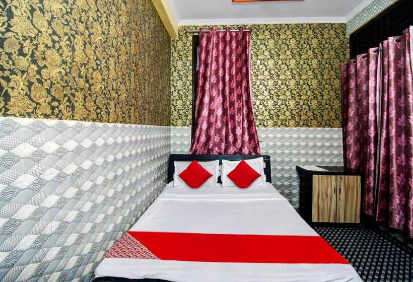 Трехместный Номер Классика, Oyo Hotel Rao Residency