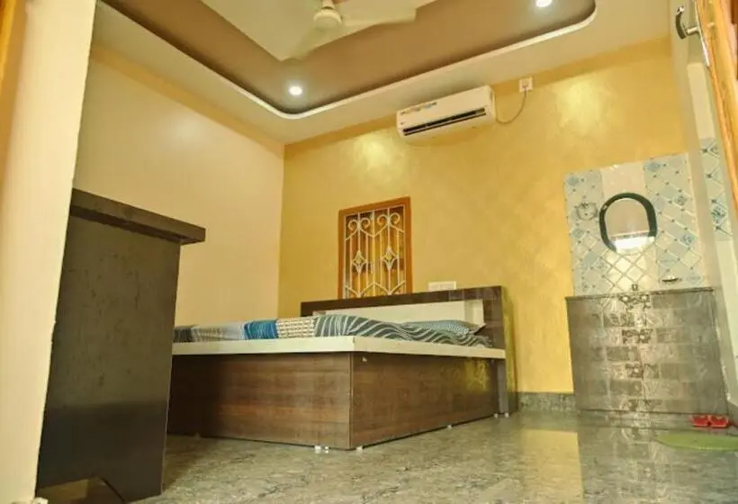 デラックスルーム, Sailabala Guest House Bhadrak