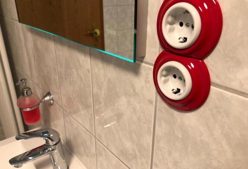 Апартаменты 2 Спальни, Rote Etage, Fränkisches Design, Süd Balkon In Nur 50 Schritten Zum Radweg