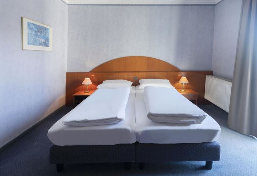 Номер Стандарт, B&b Hotel Gotha Hbf