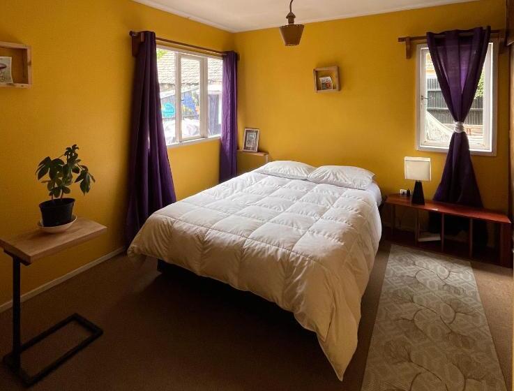 اتاق استاندارد با سرویس بهداشتی مشترک, Espacio Mycelium