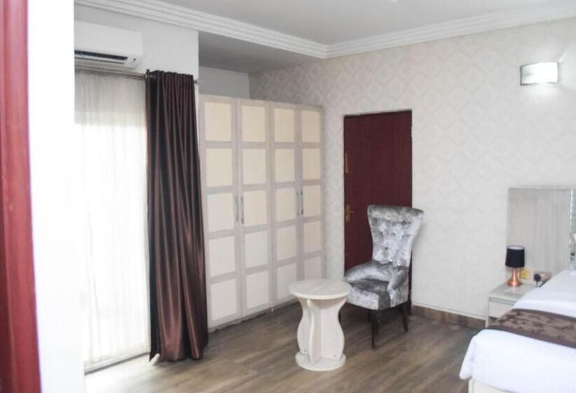 اتاق لوکس با تخت بزرگ, Golden Tulip Hotel Gt31 Stadium Road