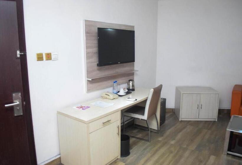 سوییت اجرایی, Golden Tulip Hotel Gt31 Stadium Road