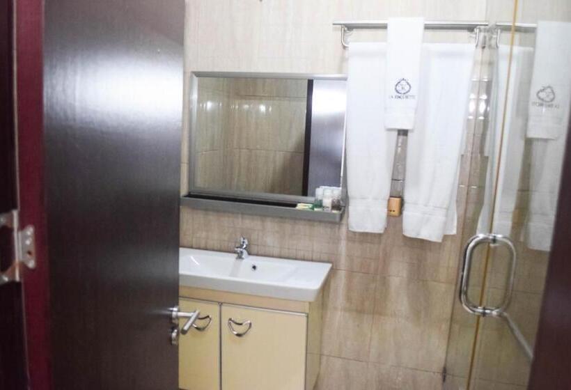 سوییت اجرایی, Golden Tulip Hotel Gt31 Stadium Road