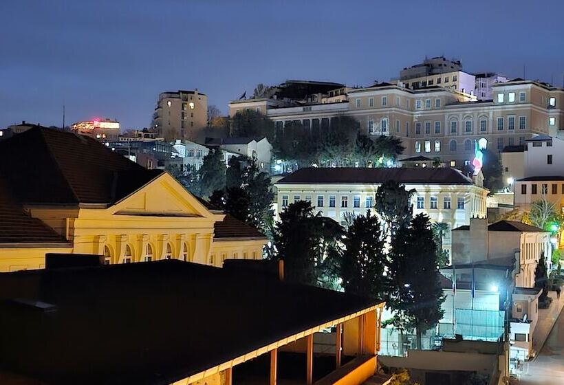 デラックスルーム, The Külsümz