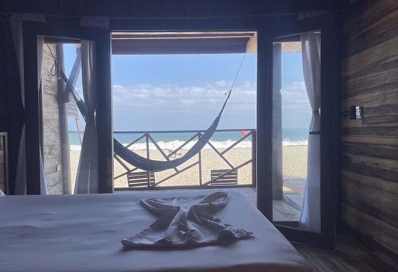 חדר דלוקס נוף לים, Hostal Mocambo Beach
