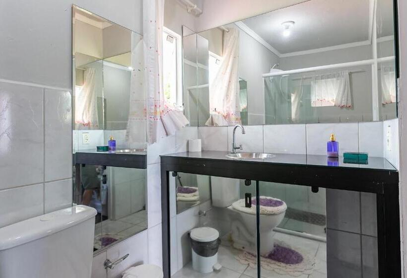 غرفة عائلية مطلّة علي البحر, Pousada Residencial Marinho