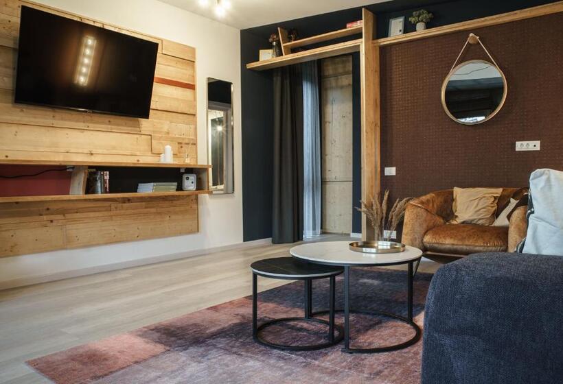 Бунгало Deluxe, Nisa Kub Residence