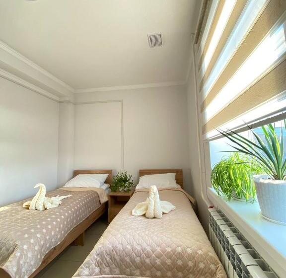 اتاق لوکس, Sayak Hostel