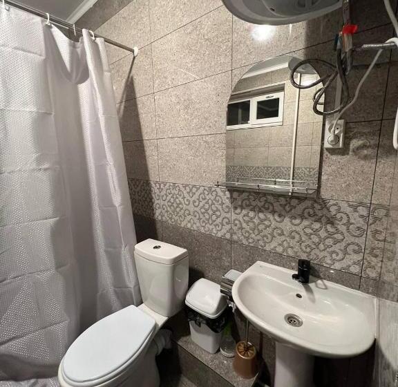 اتاق استاندارد چهار تخته, Sayak Hostel