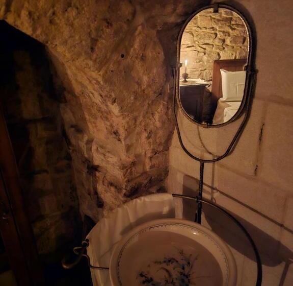 חדר סטנדרט, Parlami D Amore Mariù