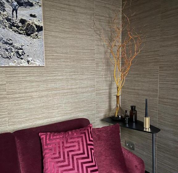 Номер Стандарт Трехместный, Les Alcoves   Studios Design