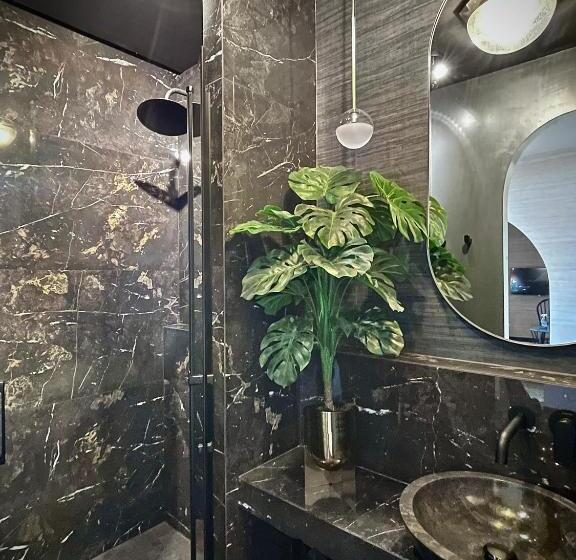 Номер Стандарт Трехместный, Les Alcoves   Studios Design