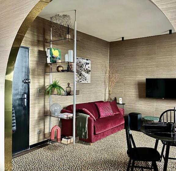 Номер Стандарт Трехместный, Les Alcoves   Studios Design