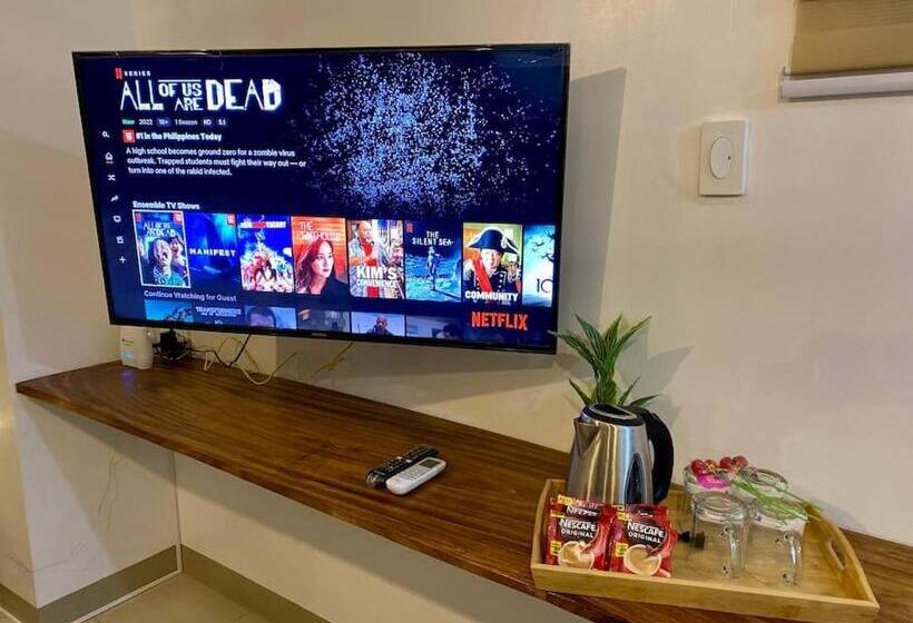 استودیو استاندارد با بالکن, Corner Suite At Cool Suites