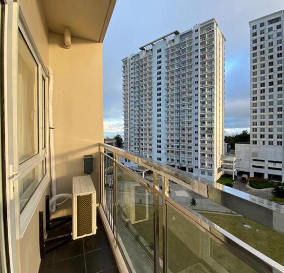 استودیو استاندارد با بالکن, Corner Suite At Cool Suites