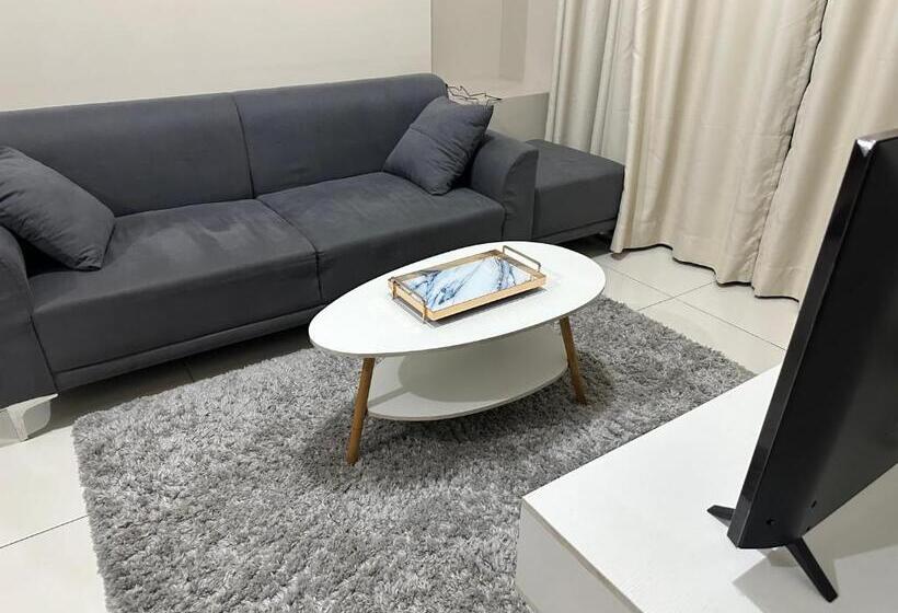 آپارتمان 2 خوابه, Family Home In The Florence Mckinley Hill Taguig