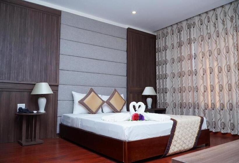 سوییت, Khách Sạn Hữu Nghị