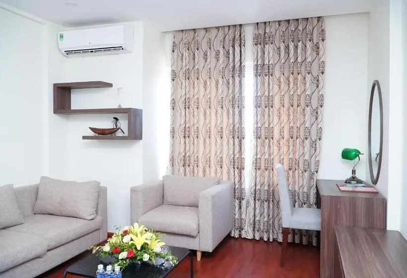 سوییت, Khách Sạn Hữu Nghị