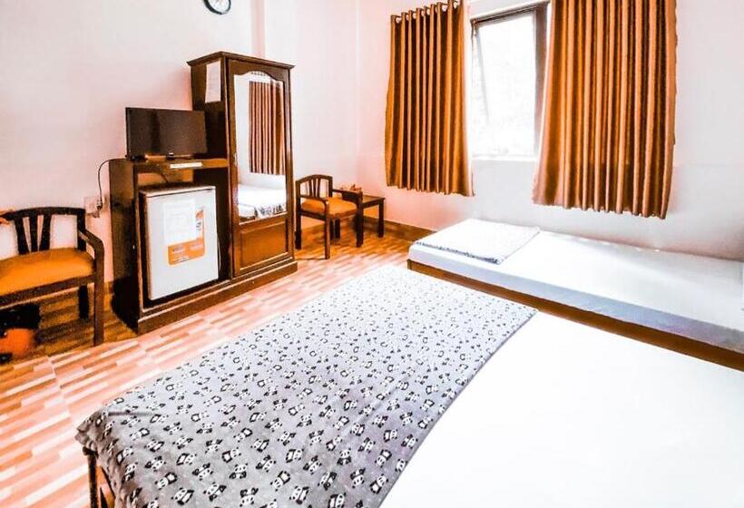 اتاق استاندارد سه نفره, Khách Sạn Nam đô 1