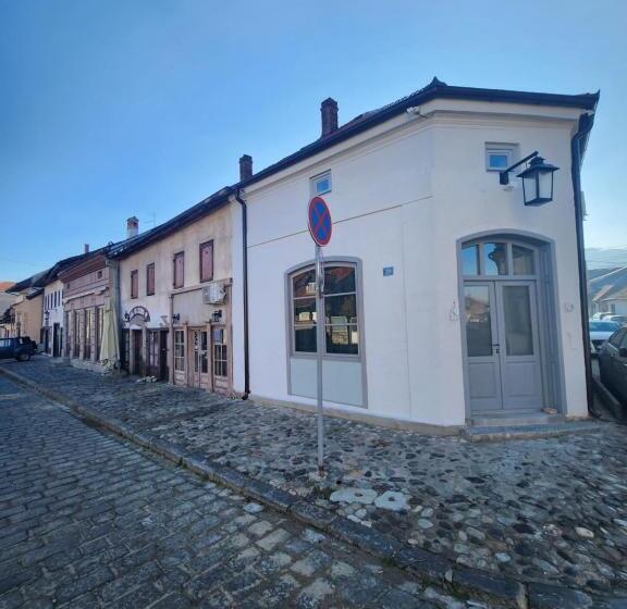 اتاق لوکس, Magazaki Apartments Tešnjar