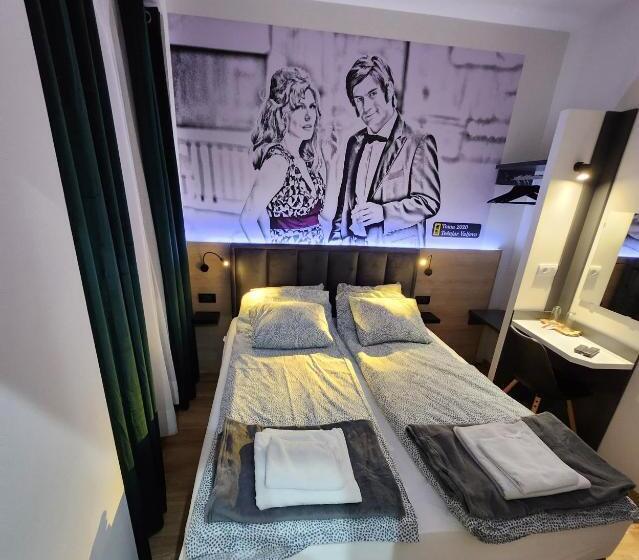 اتاق لوکس, Magazaki Apartments Tešnjar