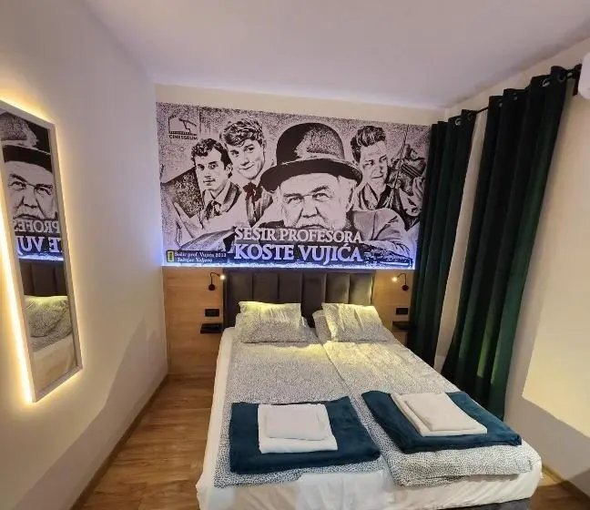 استودیوی لوکس, Magazaki Apartments Tešnjar