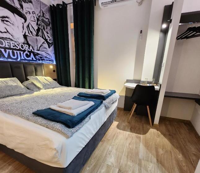 استودیوی لوکس, Magazaki Apartments Tešnjar