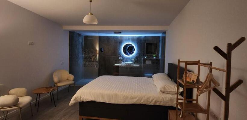 Номер Deluxe, A Frame Pietrele șoimului