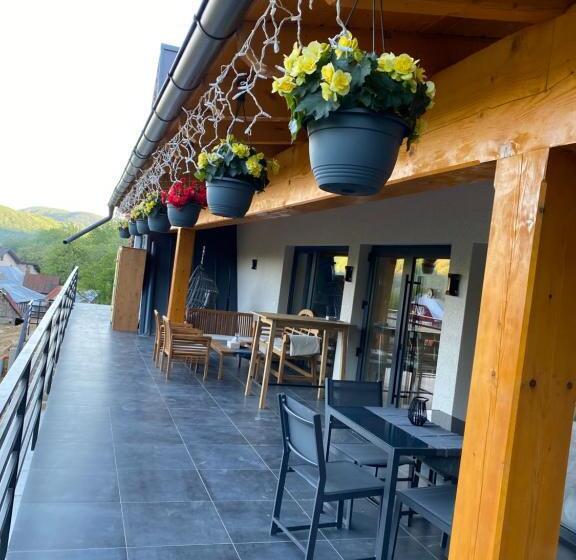 Вилла Deluxe 1 Спальня, A Frame Pietrele șoimului