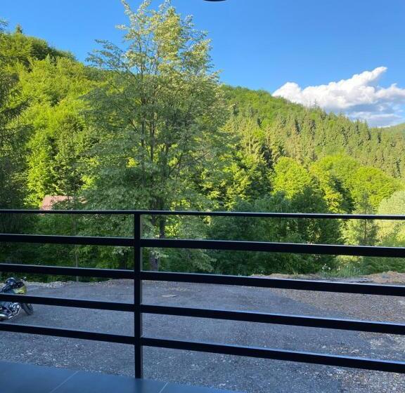 Вилла Deluxe 1 Спальня, A Frame Pietrele șoimului