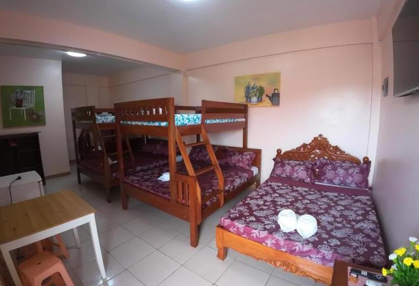 Семейный Номер, Queenslander Hotel And Restaurant