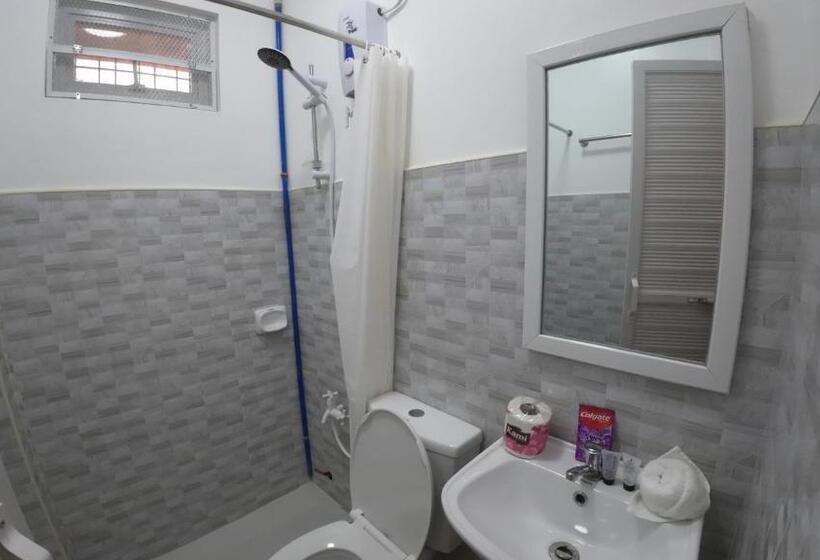 Номер Deluxe, Queenslander Hotel And Restaurant