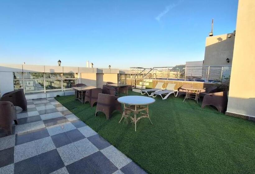 جناح سوبيريور, City View