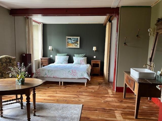 חדר דחוקס עם מיטת קינג, Moulin De Maupoy