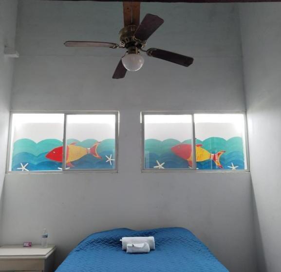 اتاق استاندارد با سرویس بهداشتی مشترک, Chilamar Surf Lodge