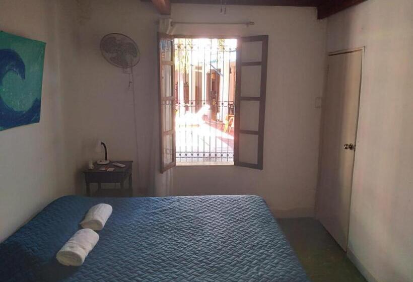 اتاق استاندارد, Chilamar Surf Lodge