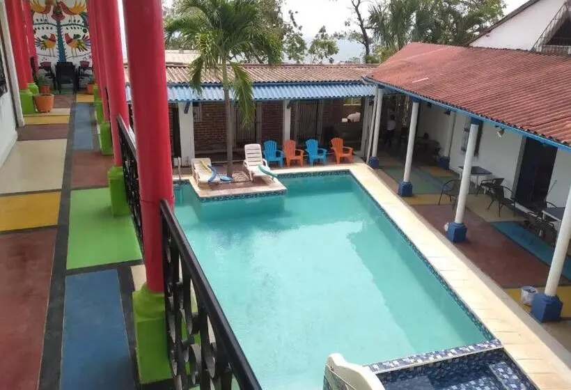 اتاق استاندارد با بالکن, Chilamar Surf Lodge