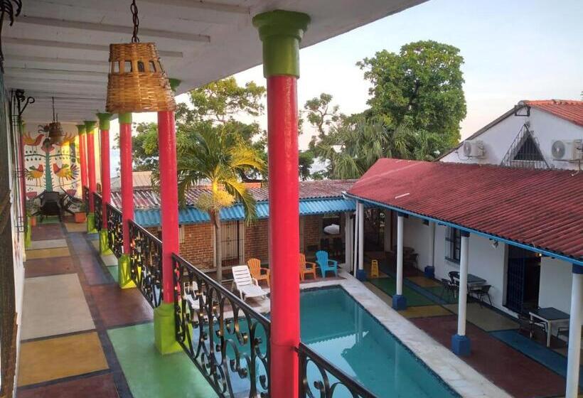 اتاق استاندارد با بالکن, Chilamar Surf Lodge