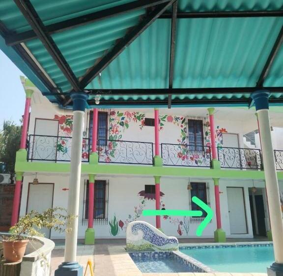 اتاق لوکس, Chilamar Surf Lodge