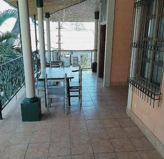 آپارتمان 1 خوابه با چشمانداز باغ, Chilamar Surf Lodge