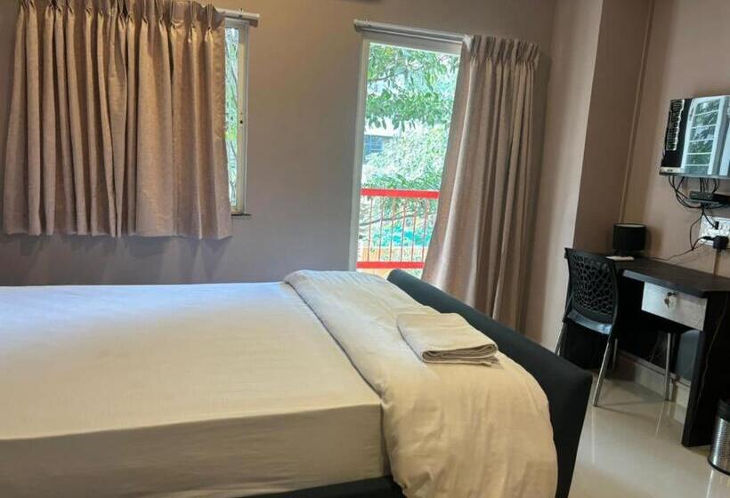 带阳台的豪华间, Grey H