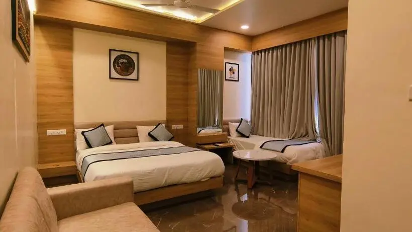 3 Bett Deluxe Zimmer, Krish Villa