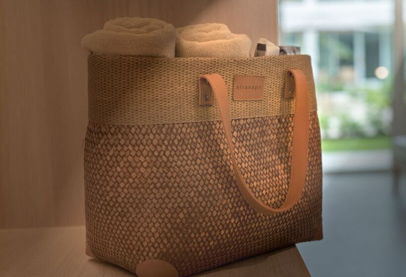 Habitació Deluxe Vista Jardí, Niranapa Boutique Resort