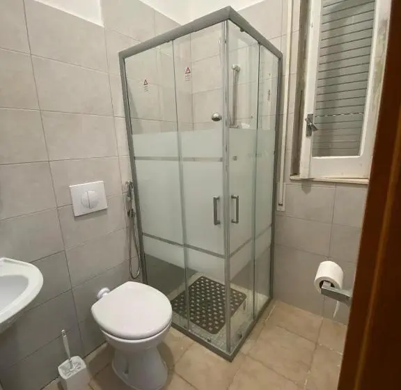 Quarto Estandar, Micamale