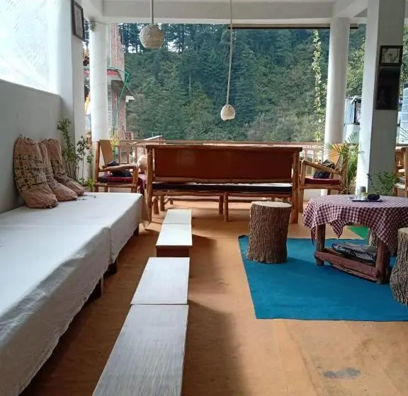 اتاق استاندارد با بالکن, Wood Stone Homestay