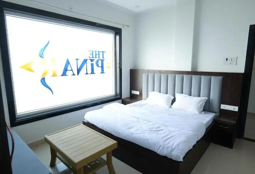 Deluxe-huone, The Pinak Hotel And Restaurant