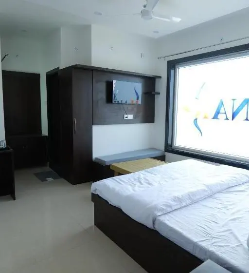 Deluxe-huone, The Pinak Hotel And Restaurant