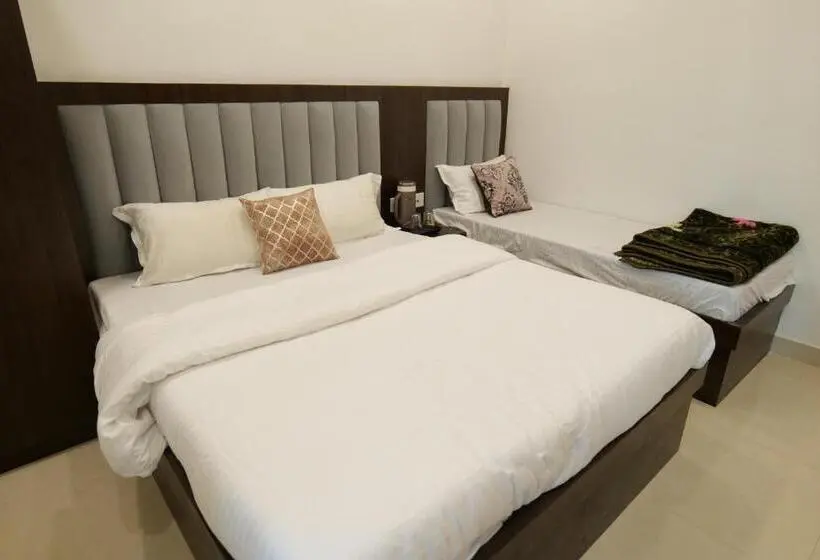 Deluxe-huone, The Pinak Hotel And Restaurant
