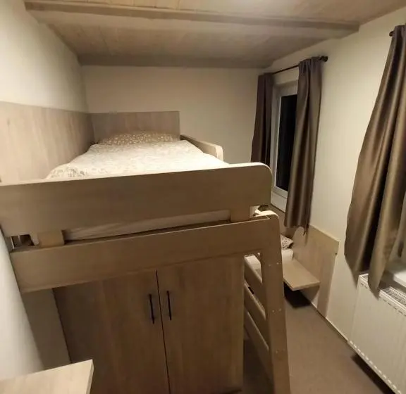 Standard-studio, Apartmány Vesna